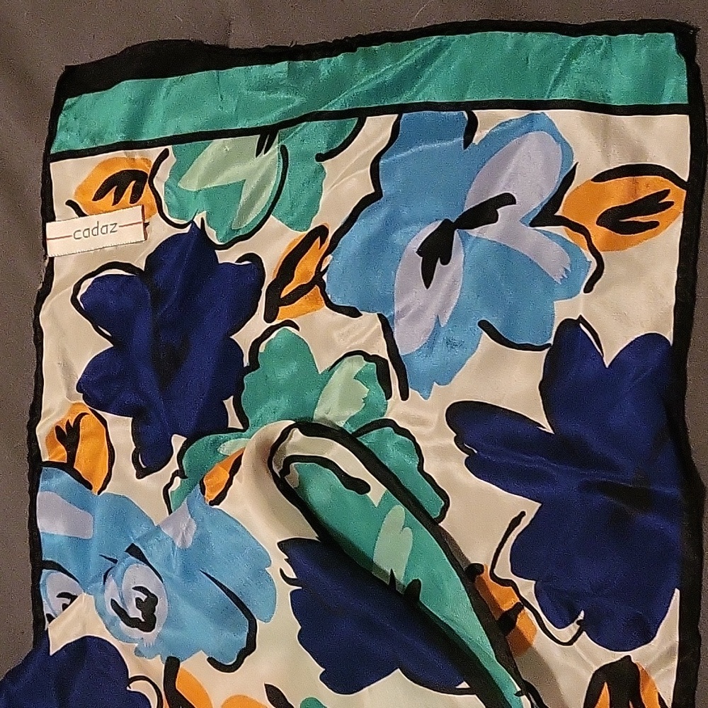 Vintage Cadaz silk floral neck scarf.